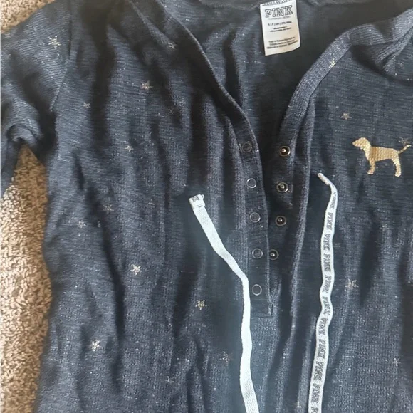 PINK Victoria's Secret Black Star-Print Henley pajamas with Gold Dog Motif​ - Picture 4 of 5